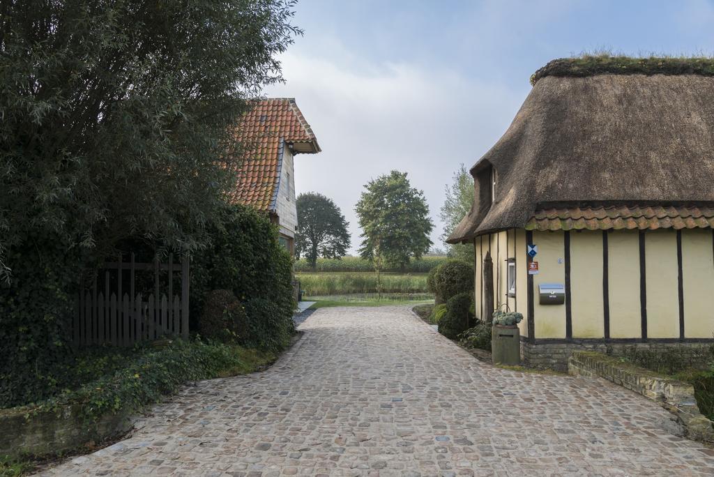 Sint-Coryn Villa Reninge Екстериор снимка